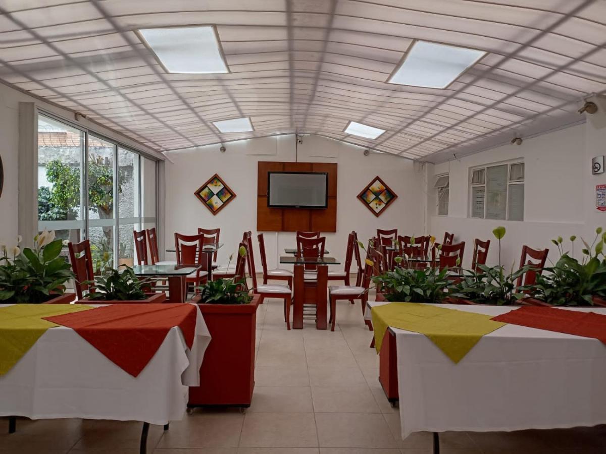 Hotel Marbella Chico 보고타 외부 사진