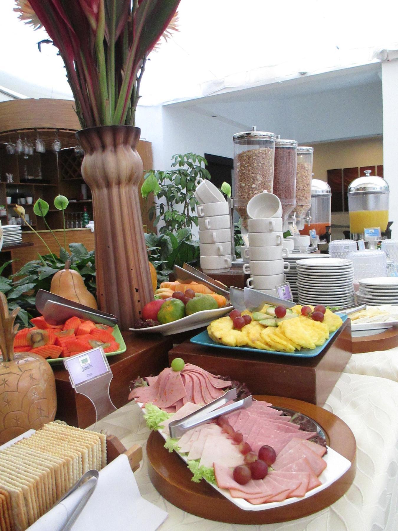 Hotel Marbella Chico 보고타 외부 사진